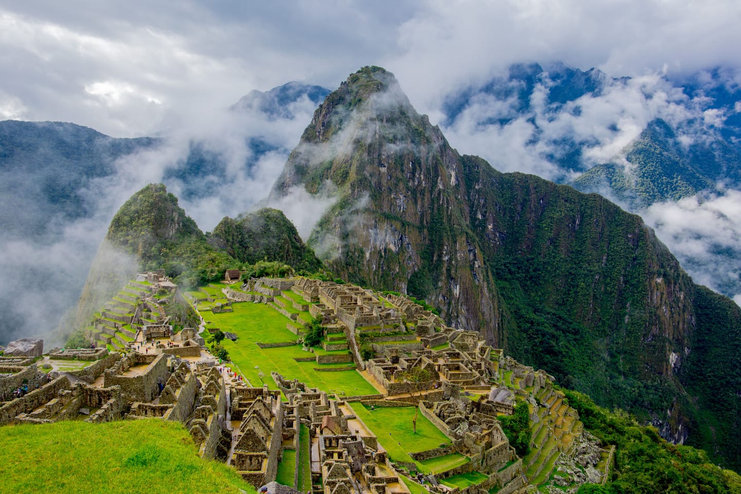 Machu Picchu au lever du jour.